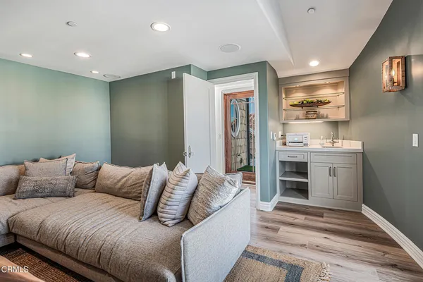 $5,200,000 | 3365 Ocean Drive, Oxnard, CA 93035