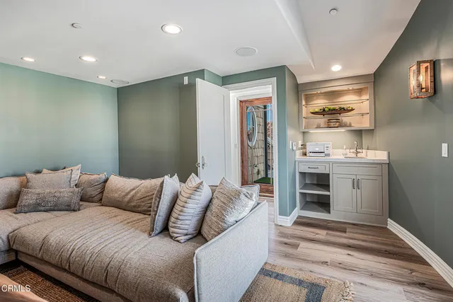 $5,200,000 | 3365 Ocean Drive, Oxnard, CA 93035