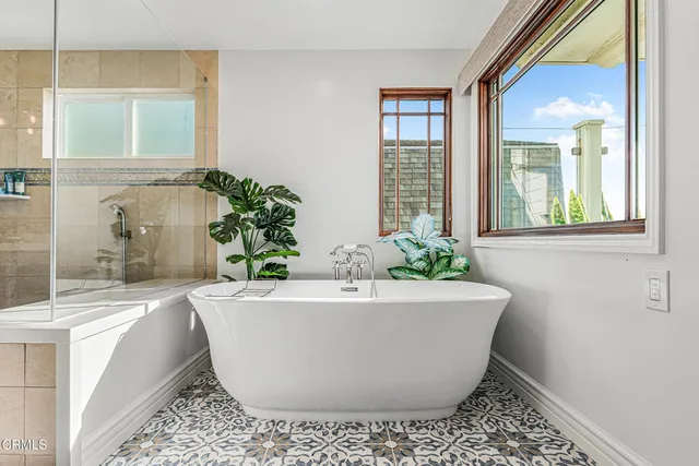 $5,200,000 | 3365 Ocean Drive, Oxnard, CA 93035