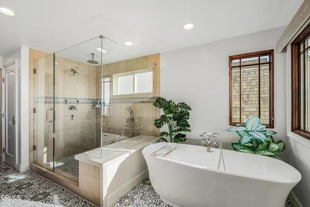 $5,200,000 | 3365 Ocean Drive, Oxnard, CA 93035