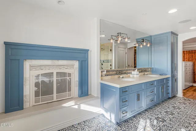 $5,200,000 | 3365 Ocean Drive, Oxnard, CA 93035