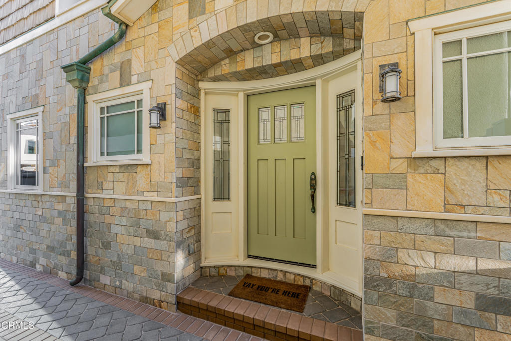 3365 Ocean Drive Oxnard, CA 93035 - Photo 3 of 57