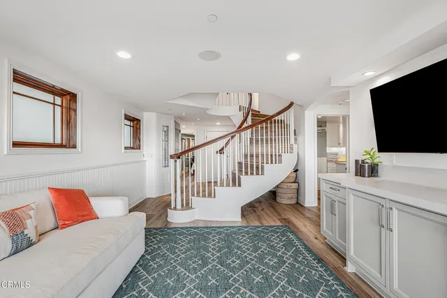 $5,200,000 | 3365 Ocean Drive, Oxnard, CA 93035