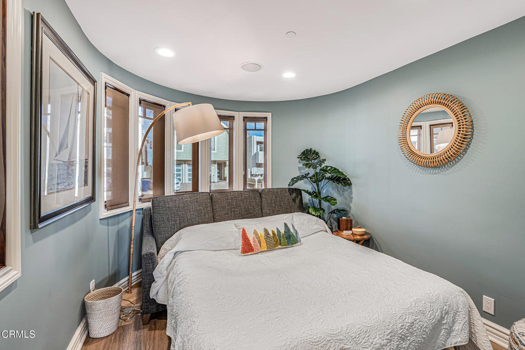 3365 Ocean Drive Oxnard, CA 93035 - Photo 45 of 57