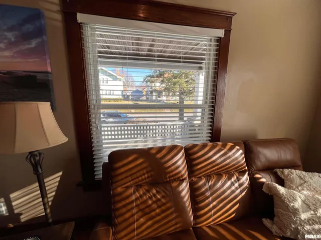 $1,150 | 2608 Leclaire Street, Davenport, IA 52803