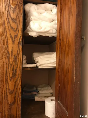 $1,150 | 2608 Leclaire Street, Davenport, IA 52803