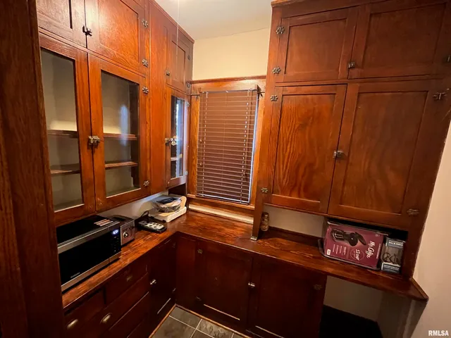 $1,150 | 2608 Leclaire Street, Davenport, IA 52803