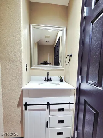 $1,850 | 4353 Santa Clarita Avenue, Las Vegas, NV 89115