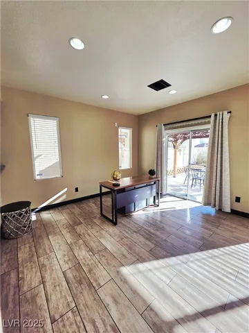 $1,850 | 4353 Santa Clarita Avenue, Las Vegas, NV 89115