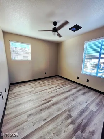 $1,850 | 4353 Santa Clarita Avenue, Las Vegas, NV 89115