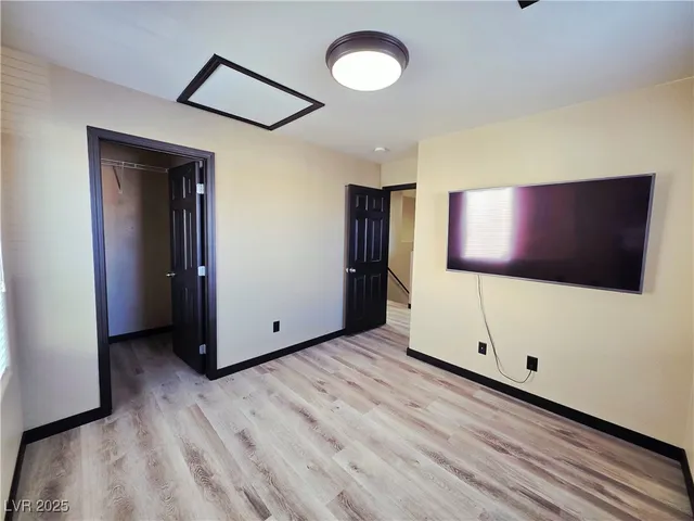 $1,850 | 4353 Santa Clarita Avenue, Las Vegas, NV 89115