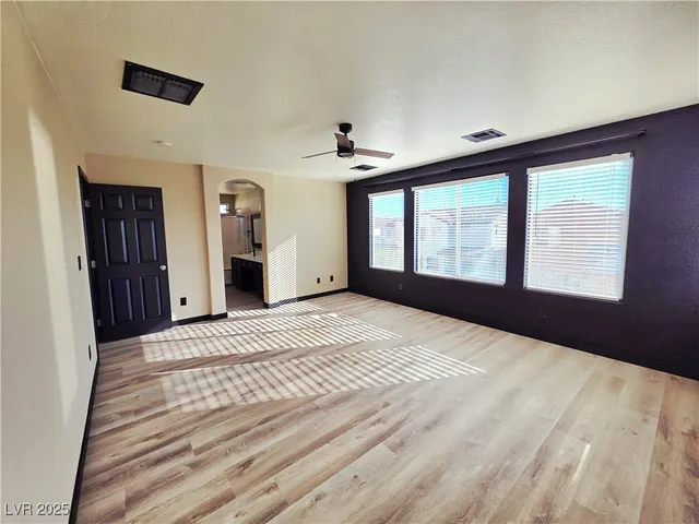 $1,850 | 4353 Santa Clarita Avenue, Las Vegas, NV 89115