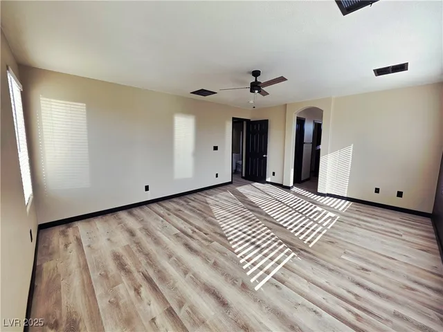 $1,850 | 4353 Santa Clarita Avenue, Las Vegas, NV 89115