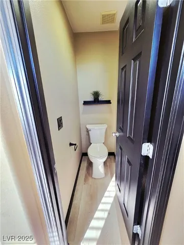 $1,850 | 4353 Santa Clarita Avenue, Las Vegas, NV 89115