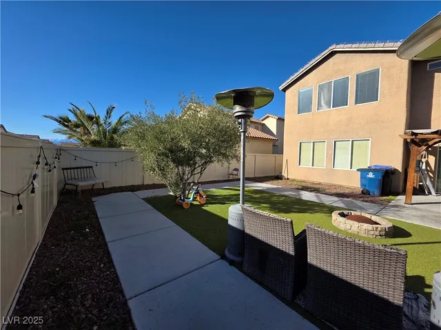 $1,850 | 4353 Santa Clarita Avenue, Las Vegas, NV 89115