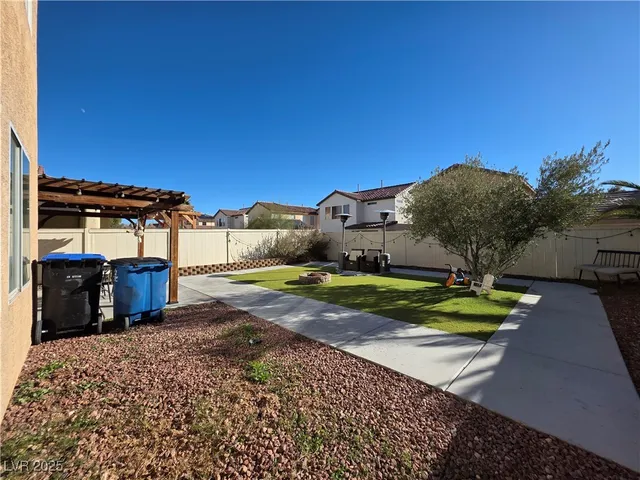 $1,850 | 4353 Santa Clarita Avenue, Las Vegas, NV 89115