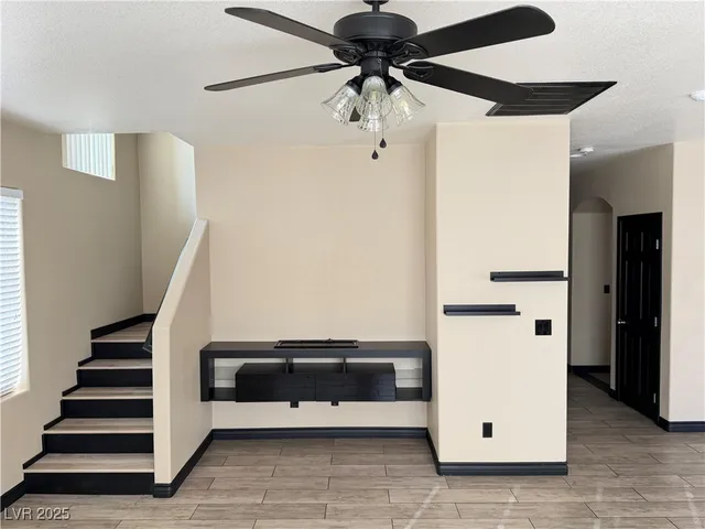 $1,850 | 4353 Santa Clarita Avenue, Las Vegas, NV 89115