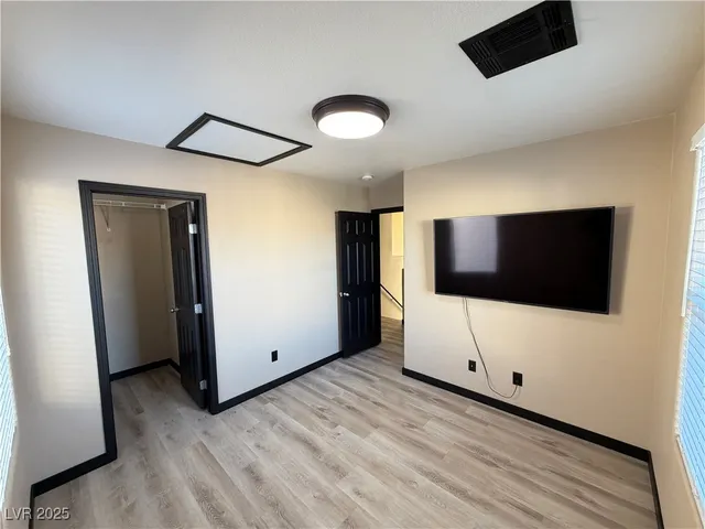 $1,850 | 4353 Santa Clarita Avenue, Las Vegas, NV 89115