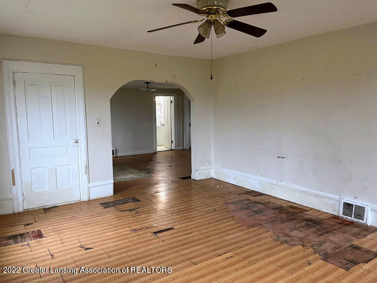 2649 West Locke Road Perry, MI 48872 - Photo 15 of 34 IMG_4025