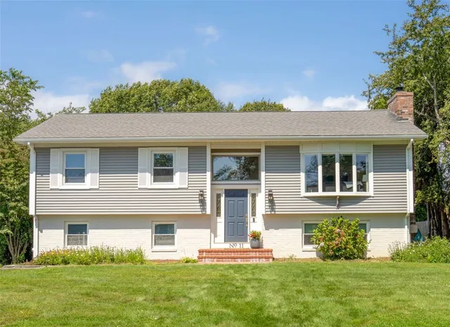 $5,750 | 11 North Hillview Drive, Narragansett, RI 02882