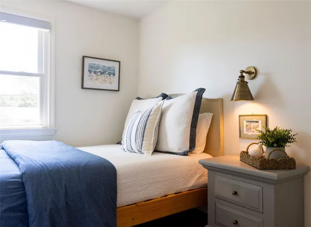 $5,750 | 11 North Hillview Drive, Narragansett, RI 02882