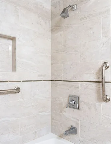 $5,750 | 11 North Hillview Drive, Narragansett, RI 02882