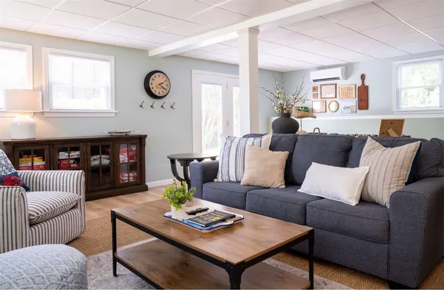 $5,750 | 11 North Hillview Drive, Narragansett, RI 02882