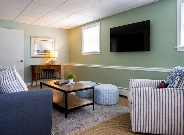 $5,750 | 11 North Hillview Drive, Narragansett, RI 02882