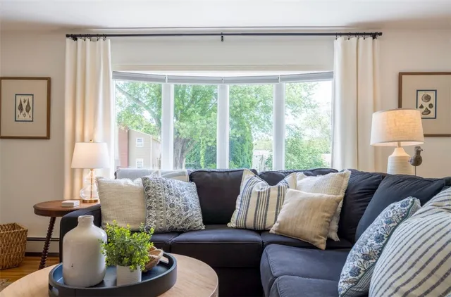 $5,750 | 11 North Hillview Drive, Narragansett, RI 02882