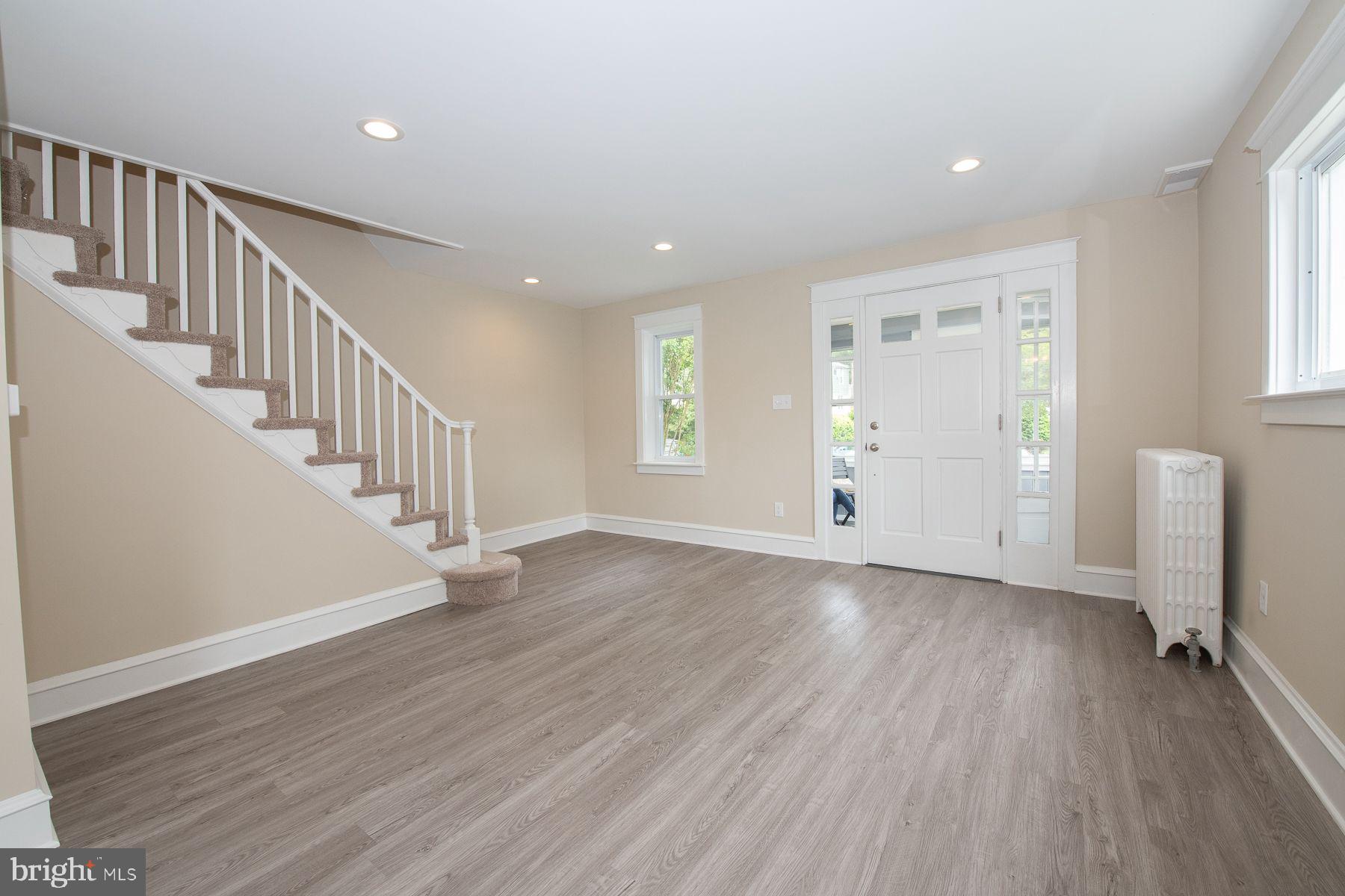 20 North Overhill Road Media, PA 19063 - Photo 5 of 26 Living room entry