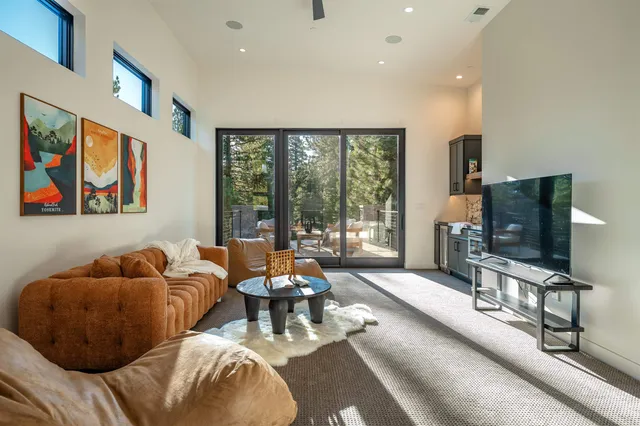 $5,195,000 | 9090 Horned Lark Court, Truckee, CA 96161