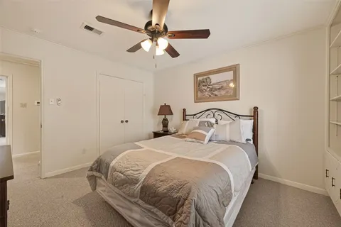 $325,000 | 5826 Doliver Drive, Unit 55, Houston, TX 77057