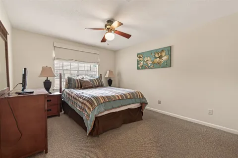 $325,000 | 5826 Doliver Drive, Unit 55, Houston, TX 77057