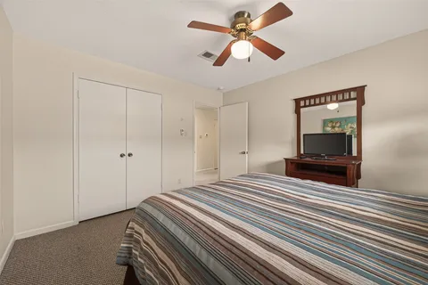 $325,000 | 5826 Doliver Drive, Unit 55, Houston, TX 77057