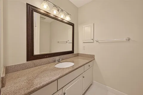 $325,000 | 5826 Doliver Drive, Unit 55, Houston, TX 77057