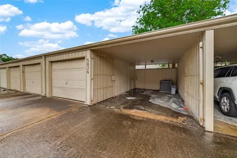 $325,000 | 5826 Doliver Drive, Unit 55, Houston, TX 77057