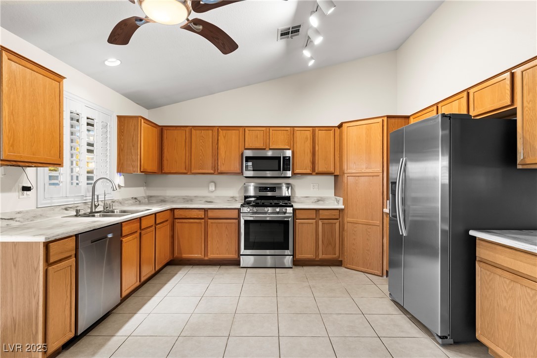 270 Collindale Street Henderson, NV 89074 - Photo 12 of 30