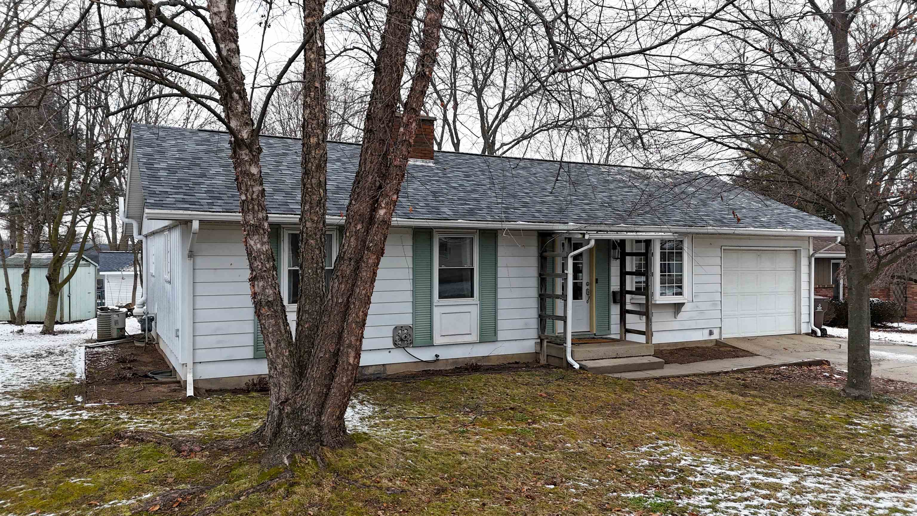 990 Glencoe Road Alma, MI 48801 - Photo 2 of 18