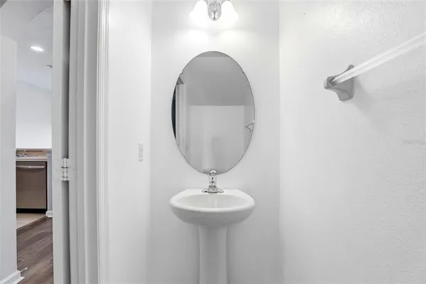 $2,225 | 12049 Great Commission Way, Orlando, FL 32832