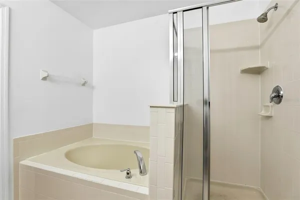 $2,225 | 12049 Great Commission Way, Orlando, FL 32832