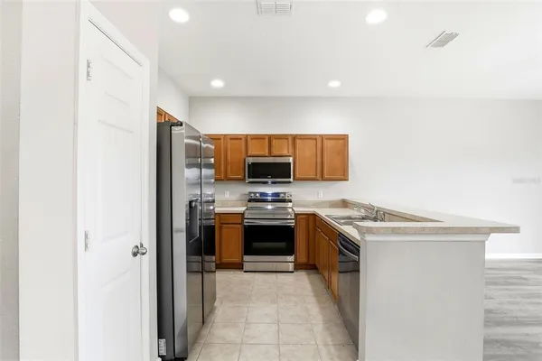 $2,225 | 12049 Great Commission Way, Orlando, FL 32832