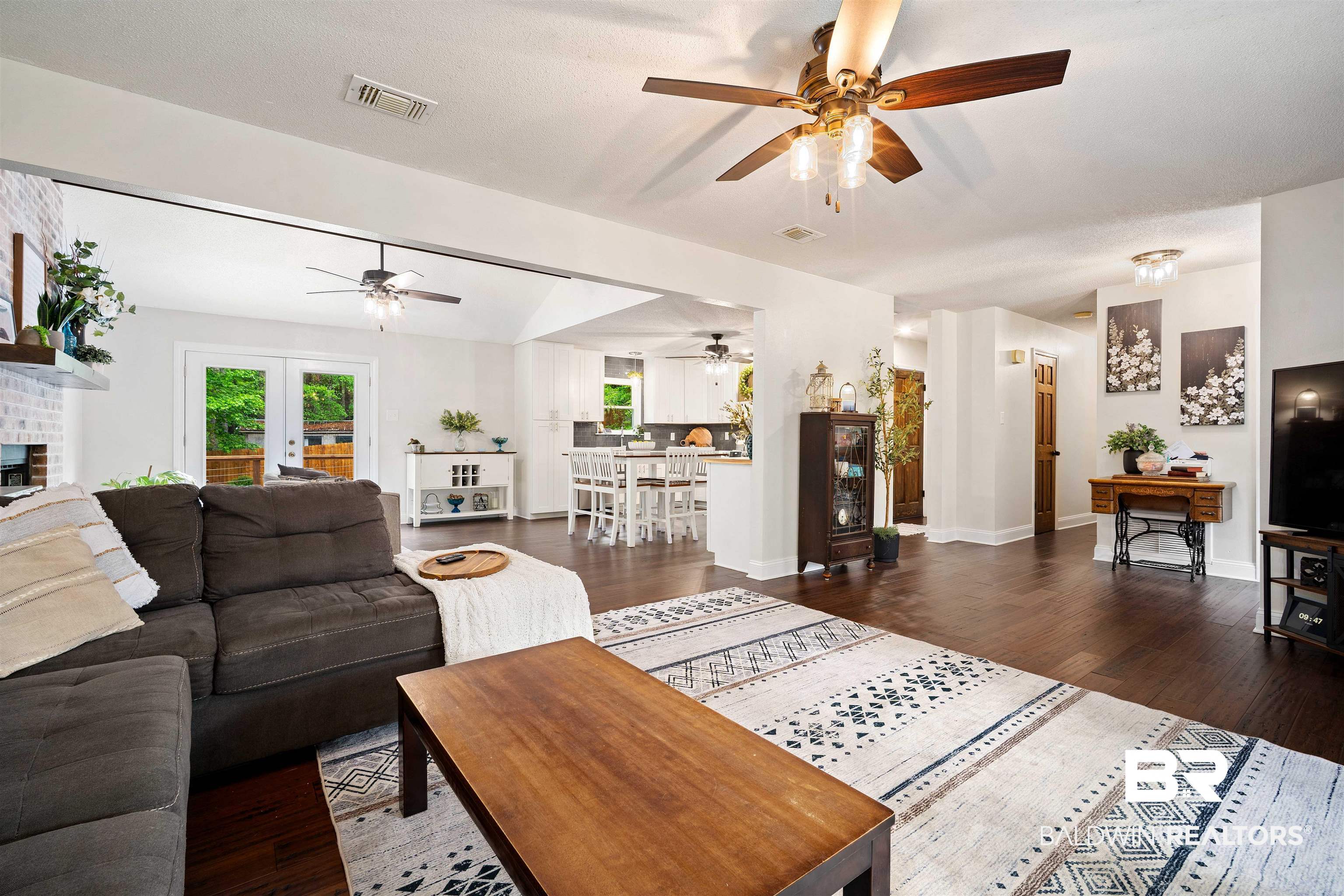 71 Caisson Trace Daphne, AL 36527 - Photo 8 of 36 Spacious living area featuring wood-finish flooring and recessed lighting