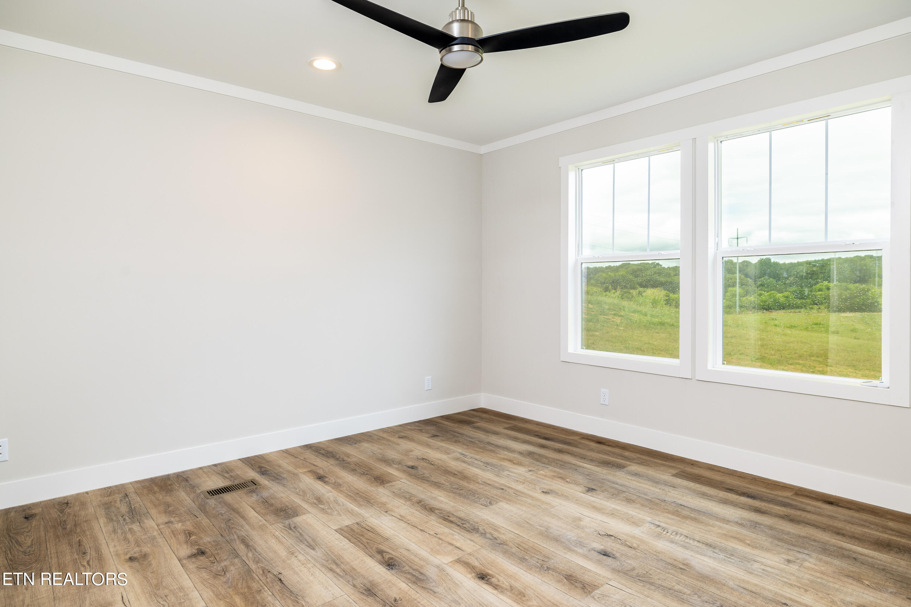 494 Greenbriar Road Sweetwater, TN 37874 - Photo 25 of 53 494GreenbriarRd-16