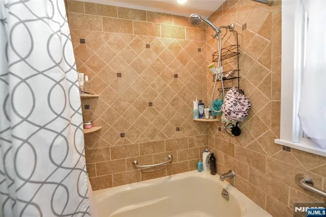 $4,000 | 200 Prospect Avenue, Unit 1, Maywood, NJ 07607