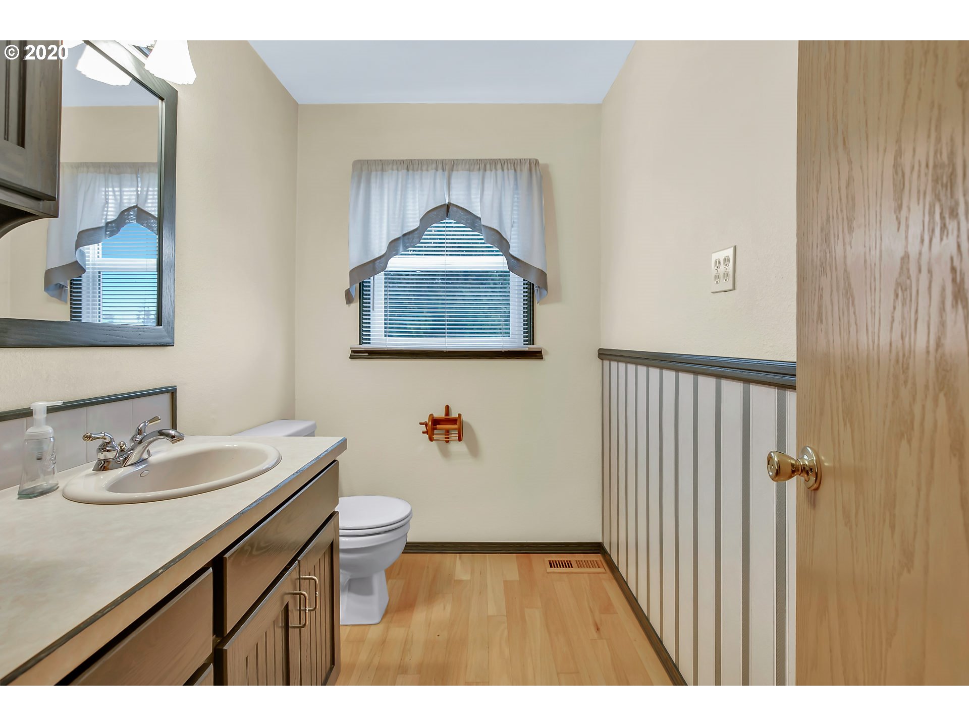 17002 Northwest Johnson Road Hillsboro, OR 97124 - Photo 23 of 32 Gallery Image 23