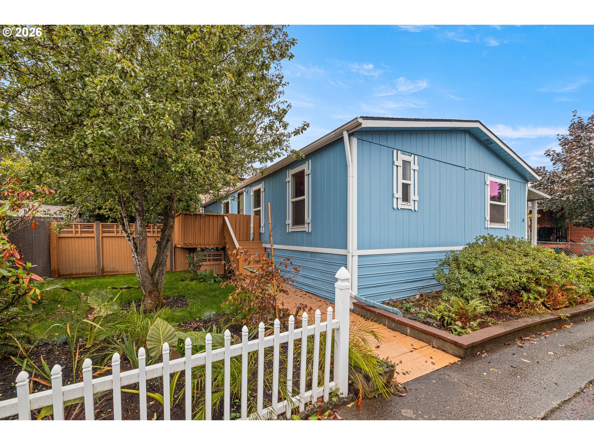 13115 Southeast Foster Road, Unit 22 Portland, OR 97236 - Photo 1 of 40