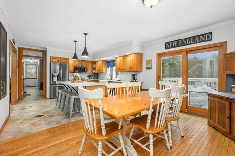 $1,098,000 | 37 Autumn Court, Brewster, MA 02631