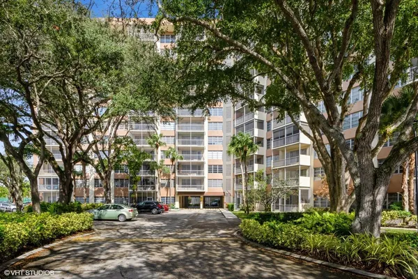 $1,750 | 10777 West Sample Road, Unit 101, Coral Springs, FL 33065