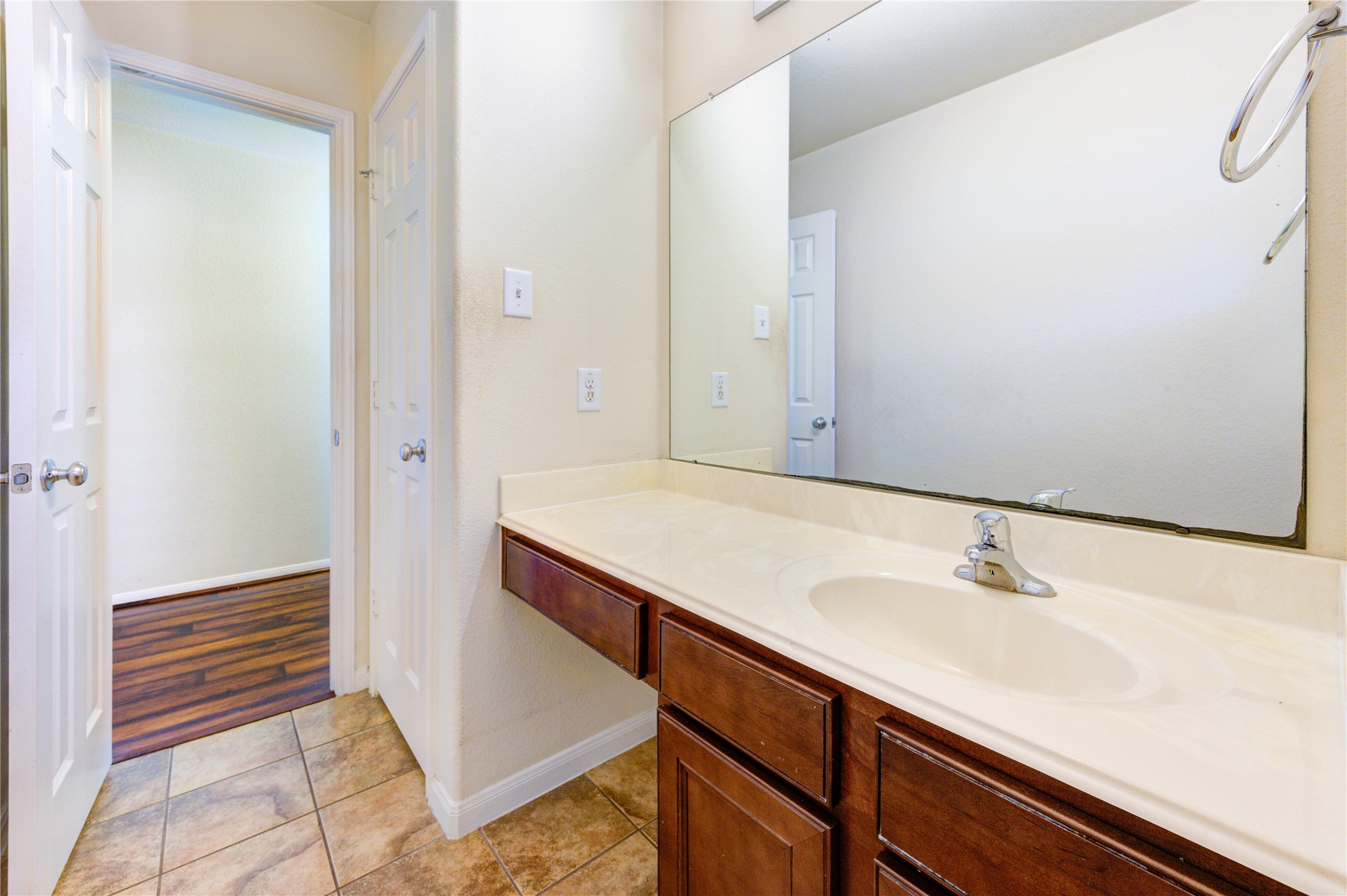 2922 Halcyon Time Trail Houston, TX 77045 - Photo 40 of 50