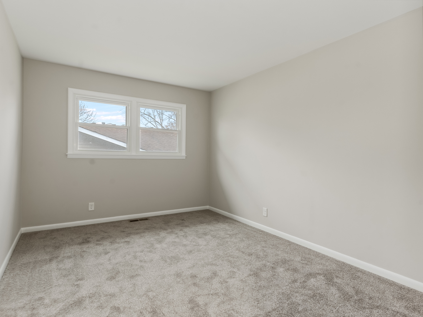 322 Rockhurst Road Bolingbrook, IL 60440 - Photo 15 of 25 Gallery Image 15